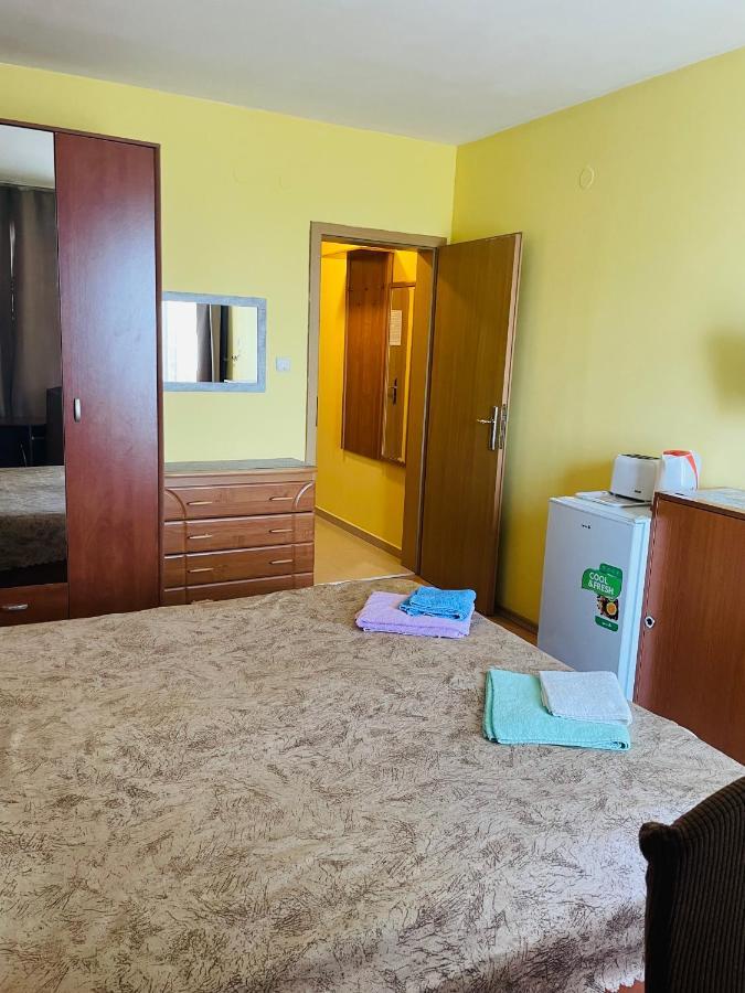 Einstein - For Rent Apartment *