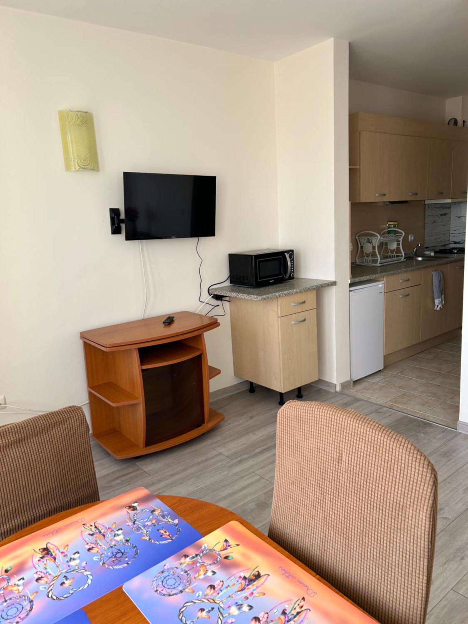 Apartment Einstein - For Rent